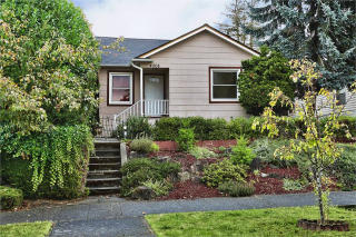 4008 47 Ave, Seattle WA  98118-1217 exterior