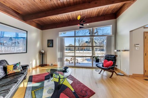 322 Kenmore Ave, Elmhurst IL 60126-3518 exterior