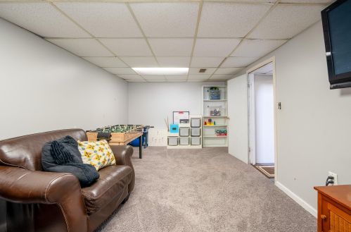 1280 Cornell Rd, Meskegon MI 49441-3834 exterior