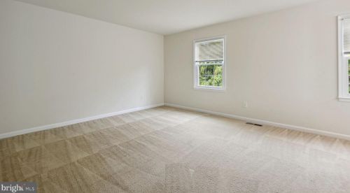 5840 Berkshire Ct, Alexandria VA 22303-1630 exterior