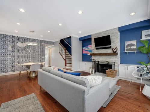 1621 Huron St, Chicago, IL 60622-5607