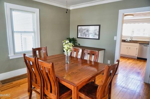 1001 Ardmore, Grand Rapids MI 49507-2710 exterior