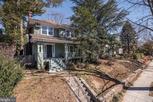 1521 Foxhall Rd, Washington DC  20007-2008 exterior