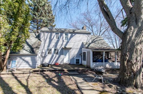 620 Baldwin Ave, Waukegan IL 60085-3108 exterior