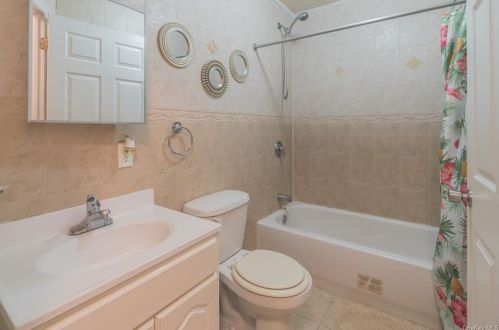 229 Tremont Ave, Bronx NY  10457-5303 exterior