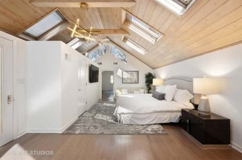 629 Belden Ave, Chicago IL  60614-3305 exterior