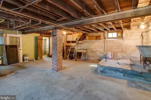 10 Grandview Ave, Lancaster PA 17603-6671 exterior