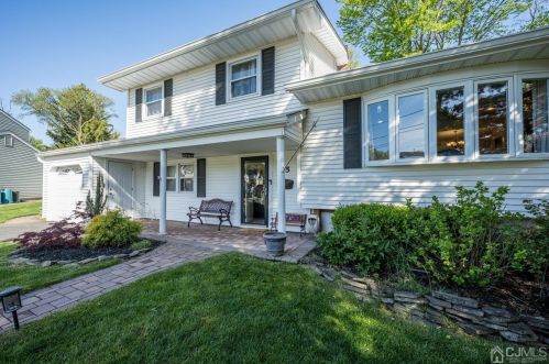 55 Connor Ave, Metuchen, NJ 08840-2243