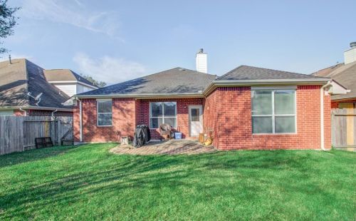 6714 Mahan Wood Dr, Humble TX 77346-3364 exterior