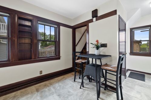 2015 59, Milwaukee WI 53219-1547 exterior