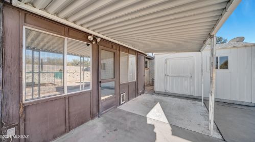 726 Abrego Dr, Green Valley AZ 85614-1504 exterior