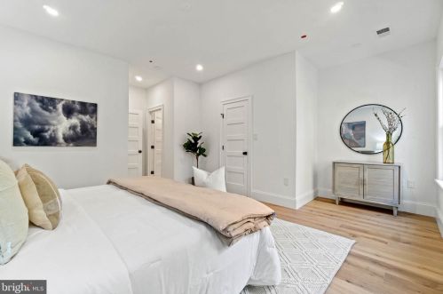 17 9th St, Washington DC  20003-1333 exterior