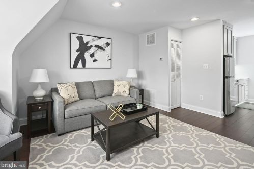 1409 Hopkins St, Washington DC 20036-5922 exterior