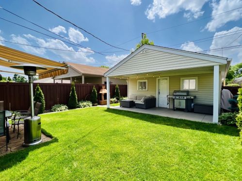 6244 Keeler Ave, Chicago IL 60803-1906 exterior