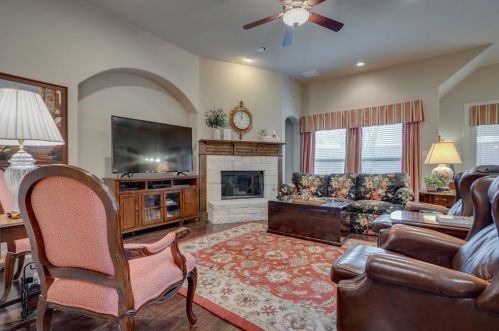 12937 Spg Hl Dr, Frisco TX 75035-1672 exterior