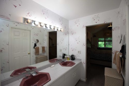 204 Dogwood Ct, Poughkeepsie NY exterior