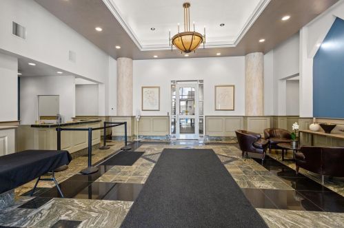 1660 Prospect Ave, Milwaukee WI 53202-2400 exterior