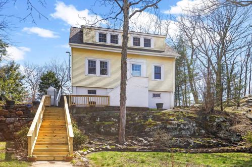 12 Lk Dr, Patterson NY 12563-2183 exterior