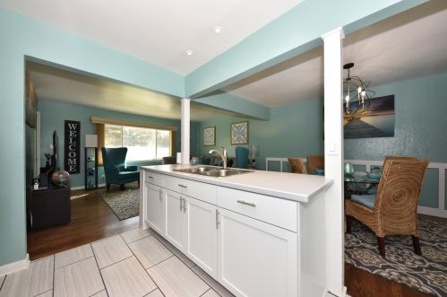 5606 Prt Ave, Milwaukee WI 53223-4121 exterior