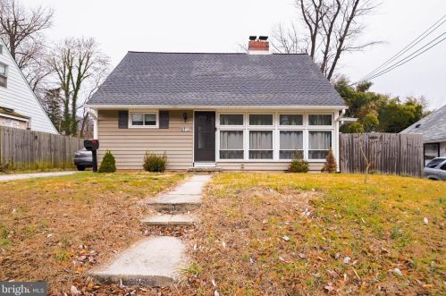 5713 Wainwright Ave, Rockville, MD 20851-1944