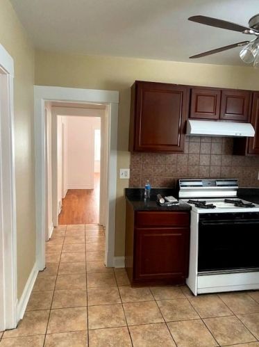 5145 Deming Pl, Chicago IL 60614-5913 exterior