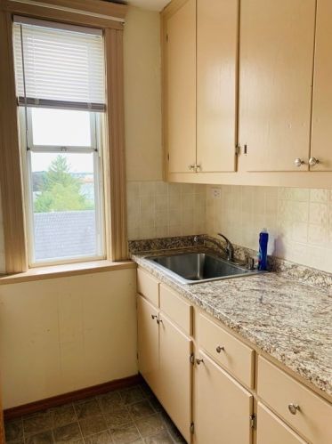 62 Elliot St, Worcester MA 01605-2955 exterior