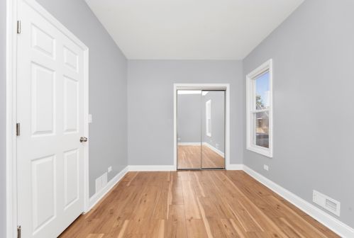 7349 Winchester Ave, Chicago IL 60626-1509 exterior