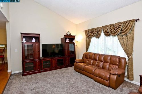 1619 St, Concord CA 94521-1001 exterior