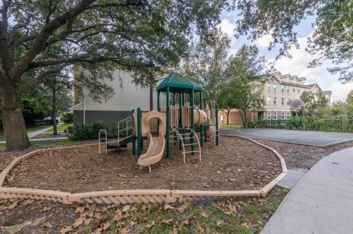 10118 Arbor Run Dr, Tampa FL 33647-2955 exterior