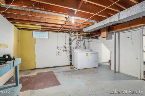 4078 Flamingo Ave, Wyoming MI exterior