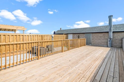 3201 Wolcott Ave, Chicago IL  60657-2075 exterior