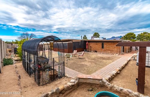 8532 Calle Bolivar, Tucson AZ  85715-5409 exterior