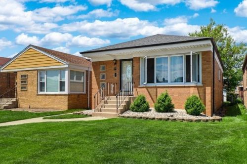 7710 Christiana Ave, Chicago, IL 60652-1512