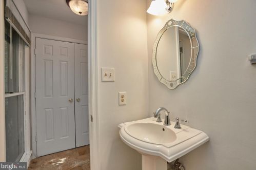 4836 Cloister Dr, Rockville MD  20852-3369 exterior