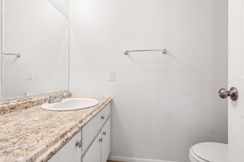 7209 Avenida Del Nopal, Tucson AZ  85746-7954 exterior