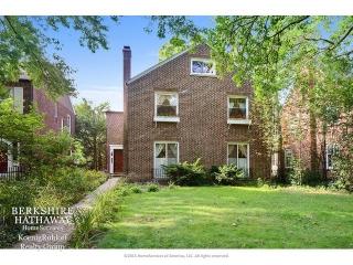 1322 Greenwood St, Evanston, IL 60201-4113