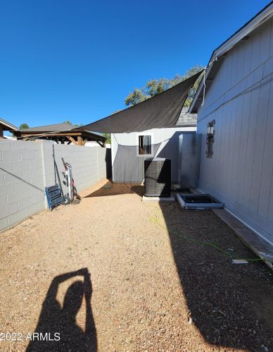 18214 2nd St, Phoenix AZ  85022-1006 exterior