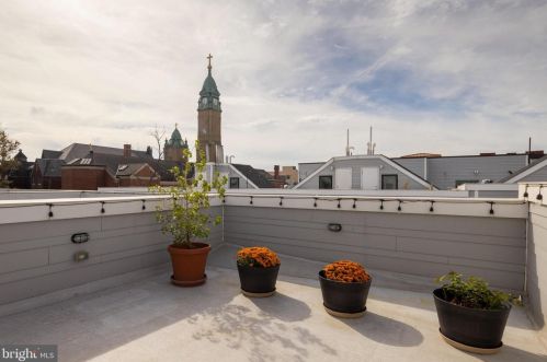 1506 Hancock St, Philadelphia PA 19133-3720 exterior