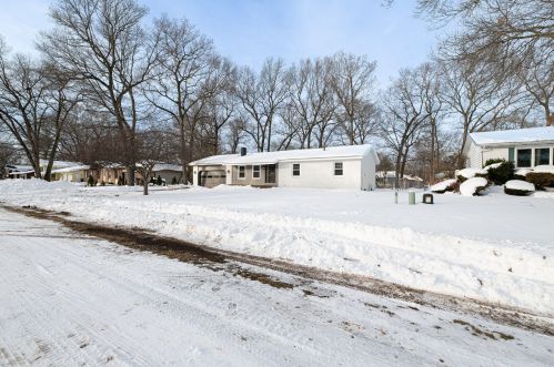 1748 Prince Ln, Meskegon MI  49445-1742 exterior