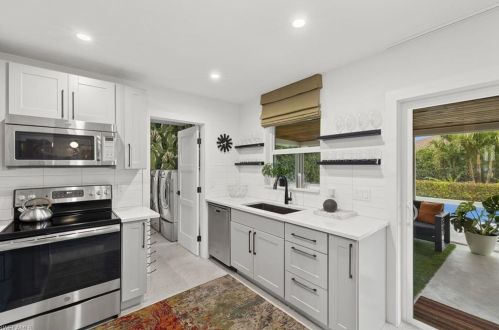 1391 Hilltop Dr, Naples FL exterior