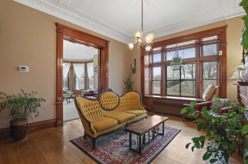 2126 Juneau Ave, Milwaukee WI 53233-1119 exterior