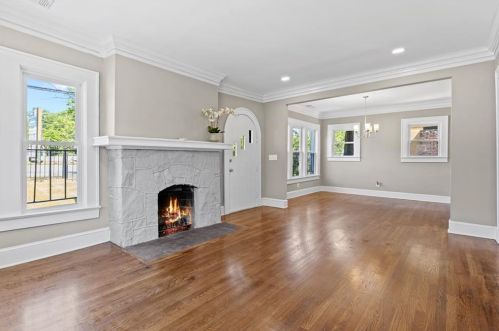 672 Cascade Ave, Atlanta GA  30310-2406 exterior