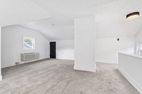 6620 Jackson St, Pittsburgh PA 15206-1764 exterior