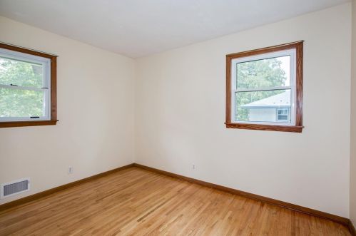 1103 Gresham Ave, Saint Paul MN  55128-5813 exterior