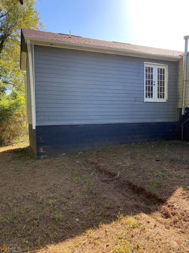 2146 Castlewood St, Atlanta GA 30344-1003 exterior