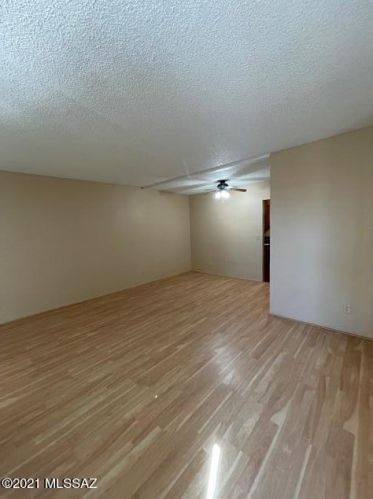 5276 Camino De Ln Tierra, Tucson AZ 85746-1018 exterior