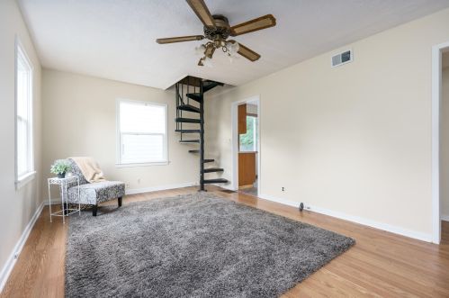 1004 Palmer Ave, Kalamazoo, MI 49001-3852