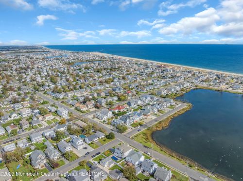 400 Newark Ave, Point Pleasant Beach NJ 08742-4141 exterior