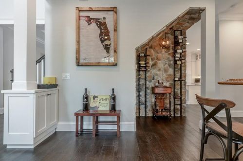 305 Hanna Ave, Tampa FL  33604-6633 exterior