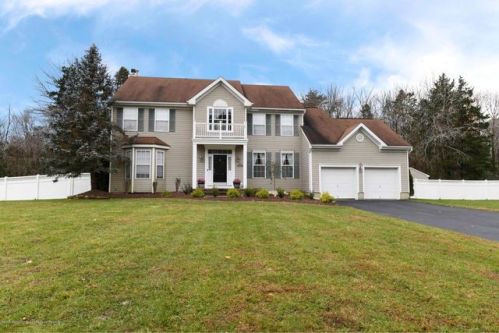 38 Harvey Jones Dr, Jackson Twp, NJ 08527-3166